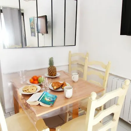 4 Pers Vue Wi Fi Climatisation Piscine Apartment